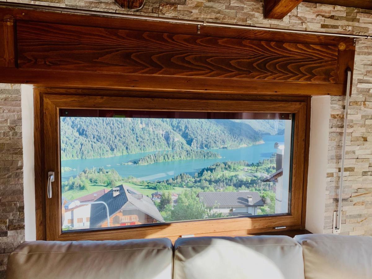 ドメッジェ・ディ・カドーレ Mansarda La Soffittaアパートホテル エクステリア 写真